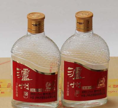批发泸州老窖逍遥小酒 小瓶装里的大商机